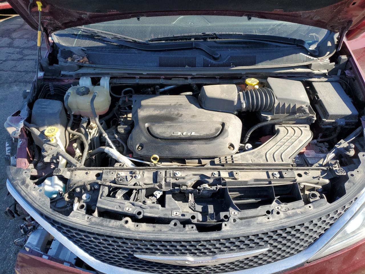 2017 Chrysler Pacifica VIN 2C4RC1BG6HR702680 Copart auction photo, front end / side damage thumbnail 12