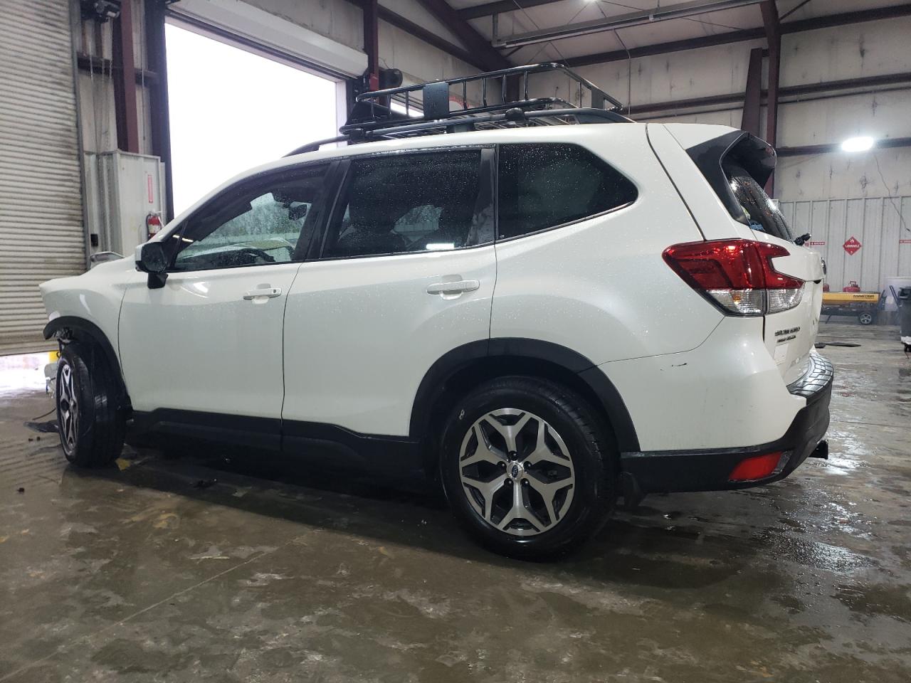 2021 Subaru Forester VIN JF2SKAJC9MH473437 Copart auction photo, front end damage thumbnail 2