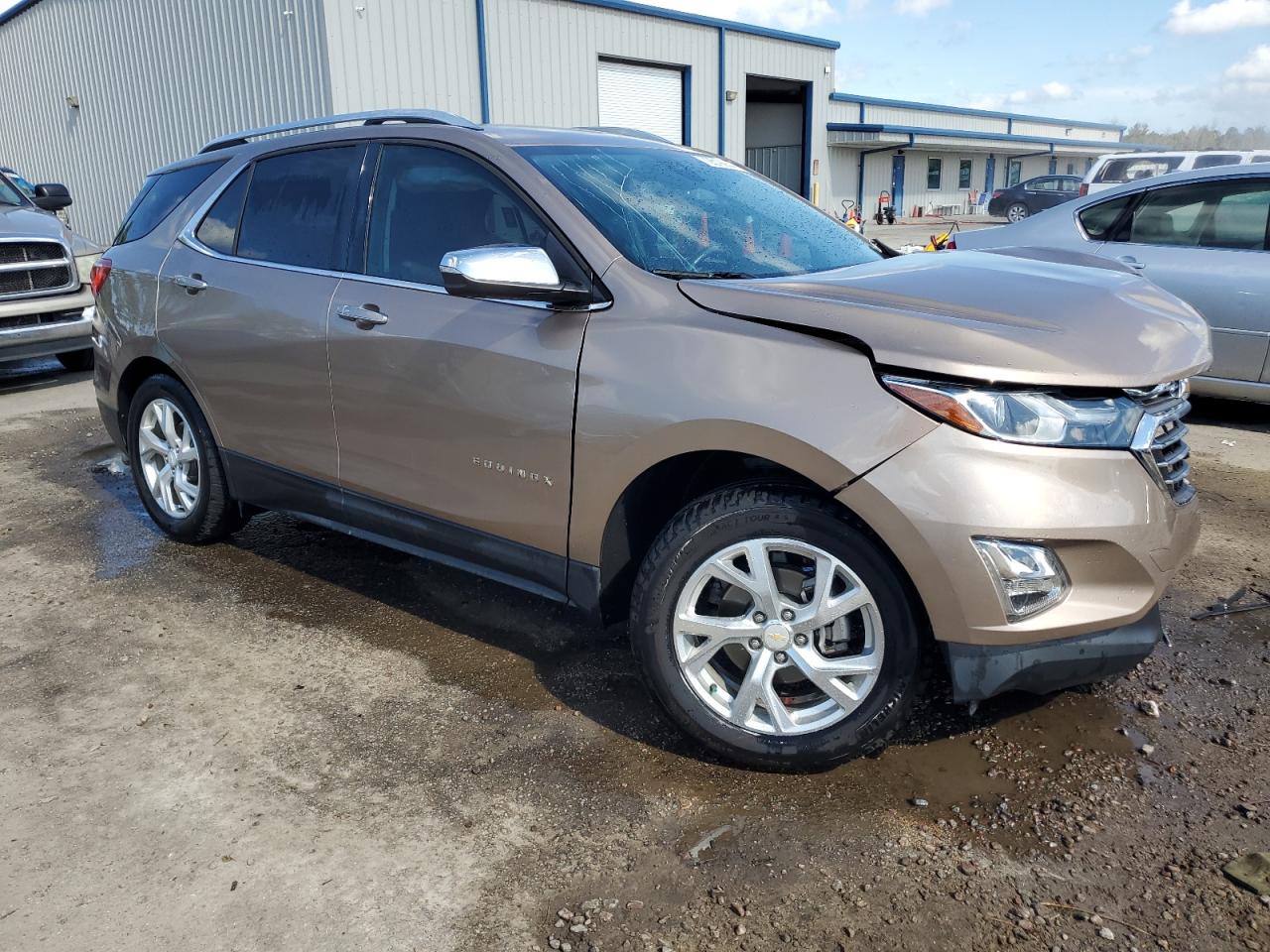 2018 Chevrolet Equinox VIN 2GNAXMEV6J6265825 Copart auction photo, front end / rear end damage thumbnail 4