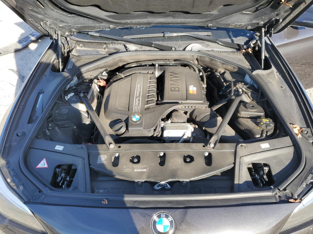 2015 BMW 5er VIN WBA5B3C56FD542419 Copart auction photo, all over / minor dent/scratches damage thumbnail 13