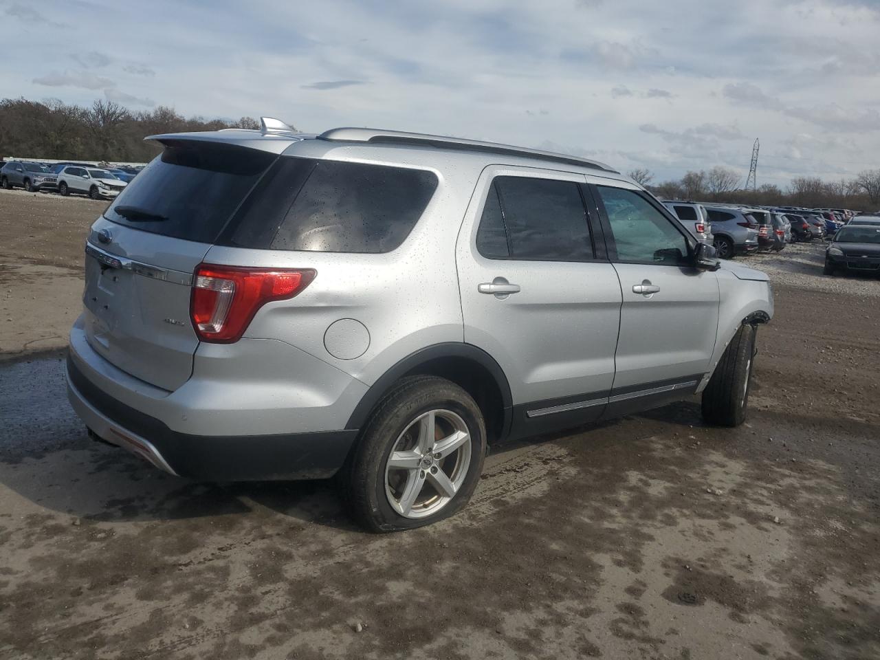 2016 Ford Explorer VIN 1FM5K8D82GGB00600 Copart auction photo, front end damage thumbnail 3