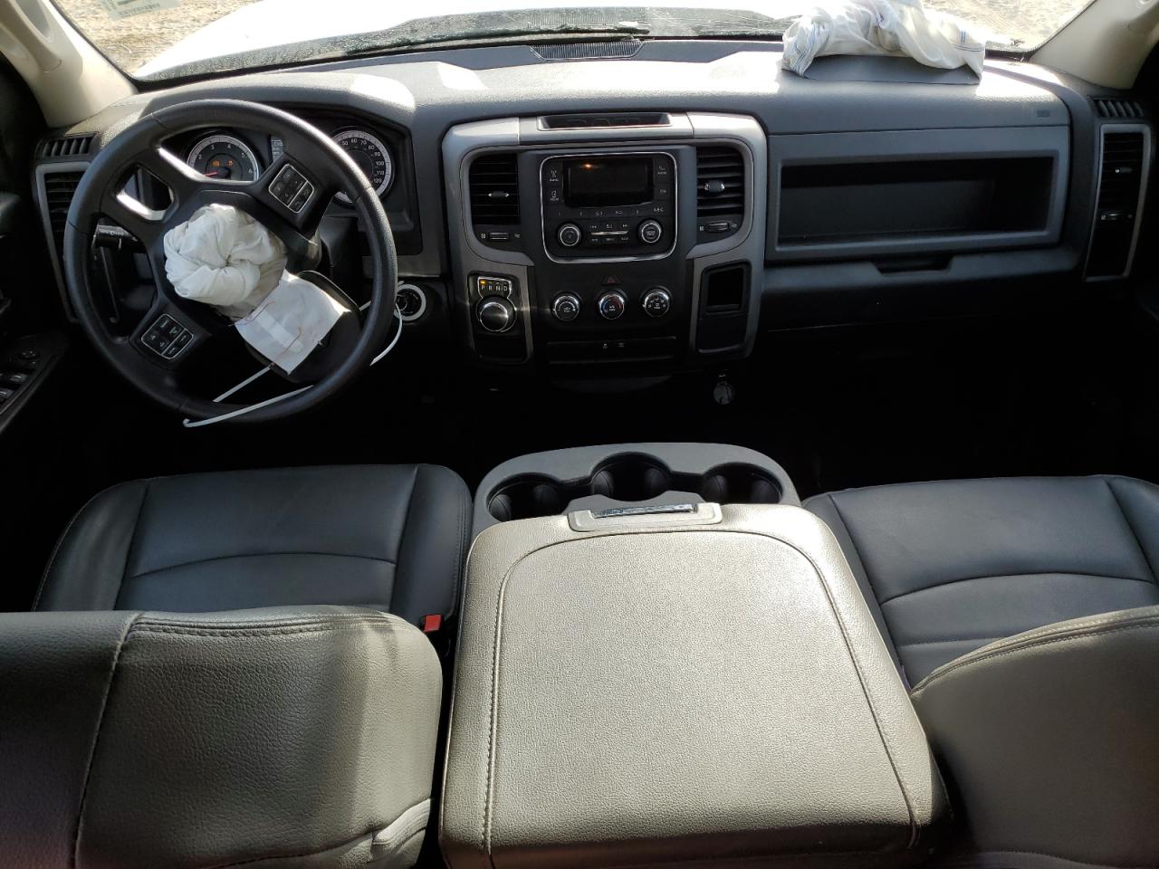 2019 RAM 1500 VIN 1C6RR6FG7KS733116 Copart auction photo, front end / minor dent/scratches damage thumbnail 8