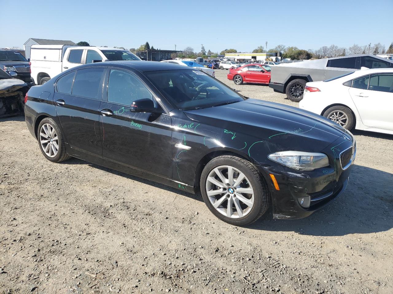 2011 BMW 5er VIN WBAFR1C5XBC740022 Copart auction photo, front end damage thumbnail 4