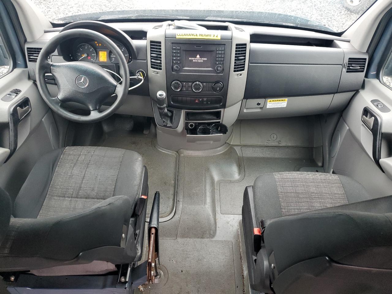 2018 Mercedes-Benz Sprinter VIN WD3PE7CD1JP635545 Copart auction photo, front end damage thumbnail 8