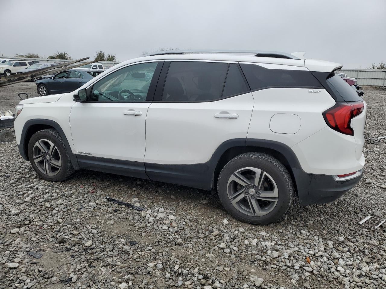 2020 GMC Terrain VIN 3GKALVEV5LL240914 Copart auction photo, side / minor dent/scratches damage thumbnail 2