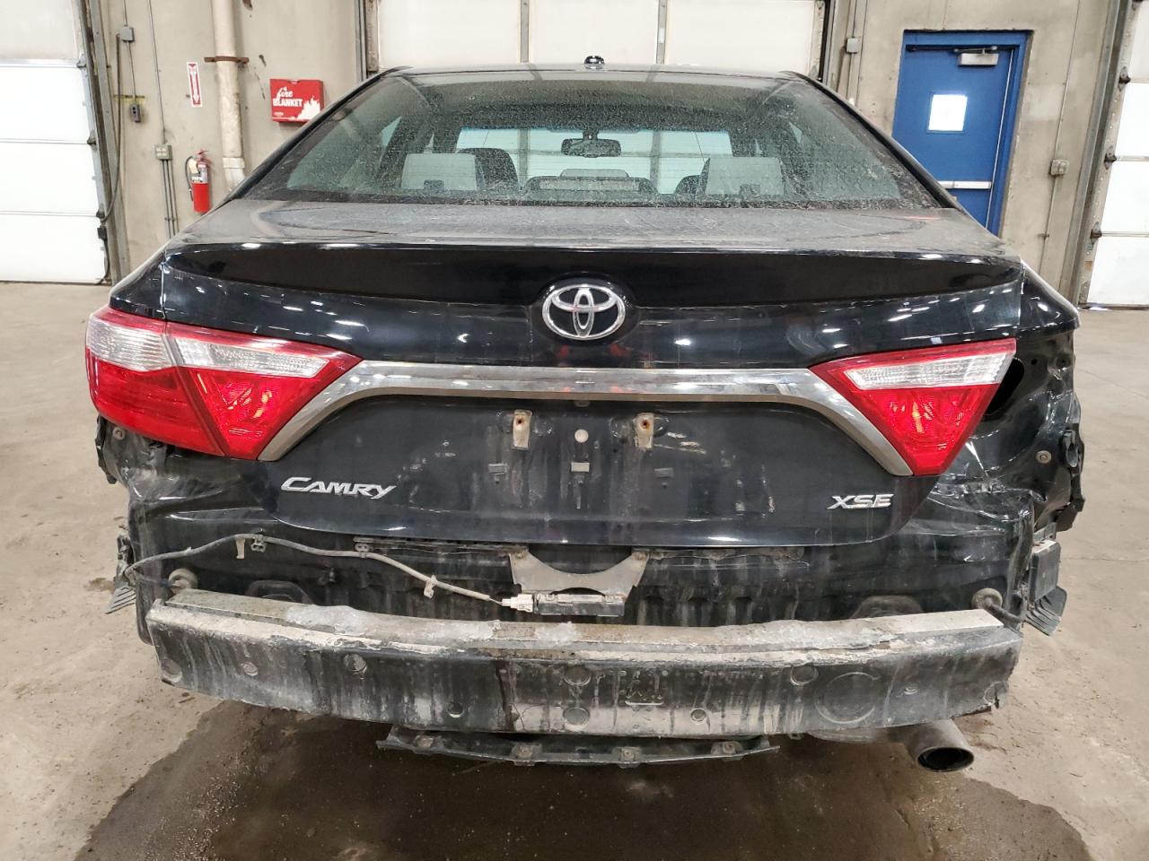 2015 Toyota Camry VIN 4T1BF1FK8FU882473 Copart auction photo, rear end damage thumbnail 6