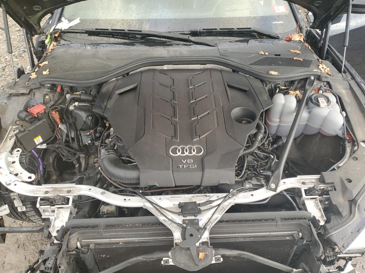2019 Audi A8 VIN WAU8EAF82KN024763 Copart auction photo, front end / minor dent/scratches damage thumbnail 11
