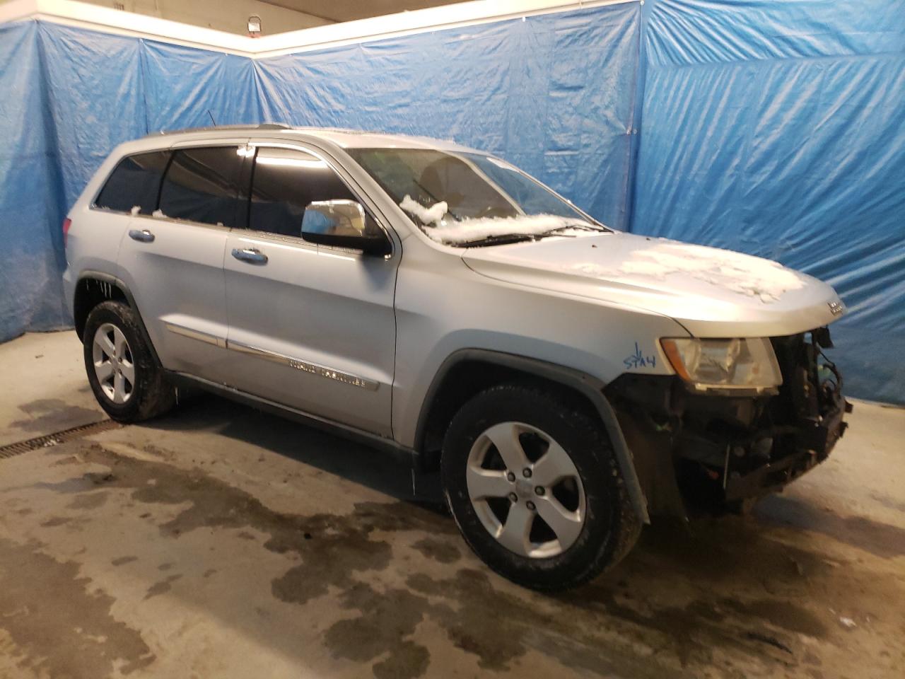 2011 Jeep Grand Cherokee VIN 1J4RR4GG4BC609238 Copart auction photo, front end damage thumbnail 4