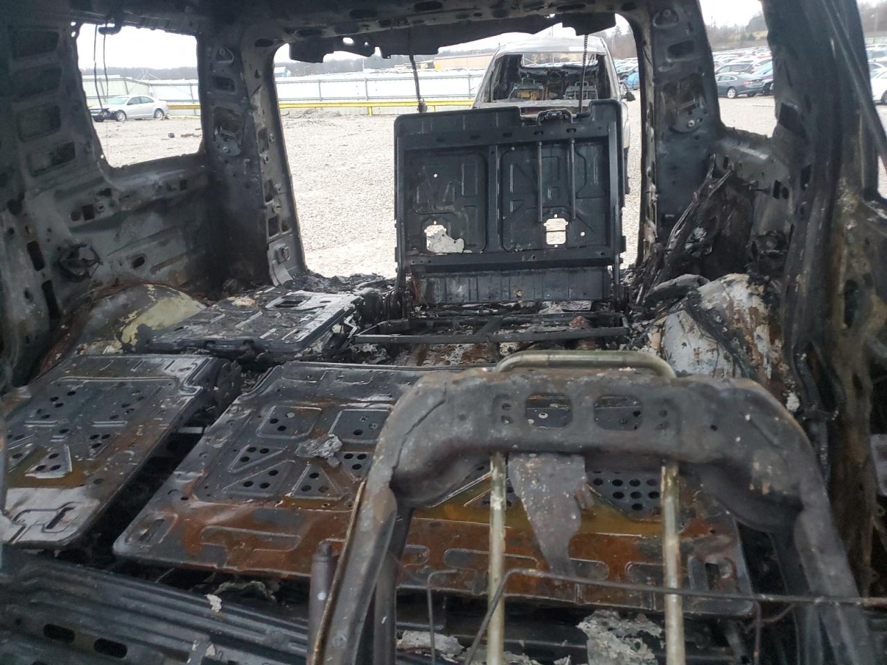 2019 Chevrolet Tahoe VIN 1GNSKCKC5KR276725 Copart auction photo, burn damage thumbnail 10
