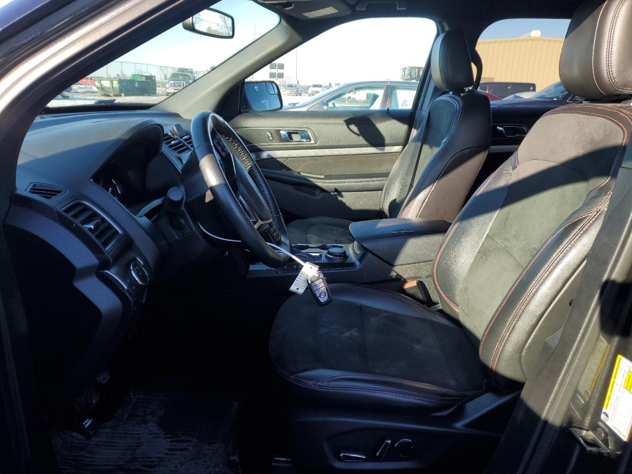 2018 Ford Explorer VIN 1FM5K8D8XJGC47979 Copart auction photo, front end / side damage thumbnail 7