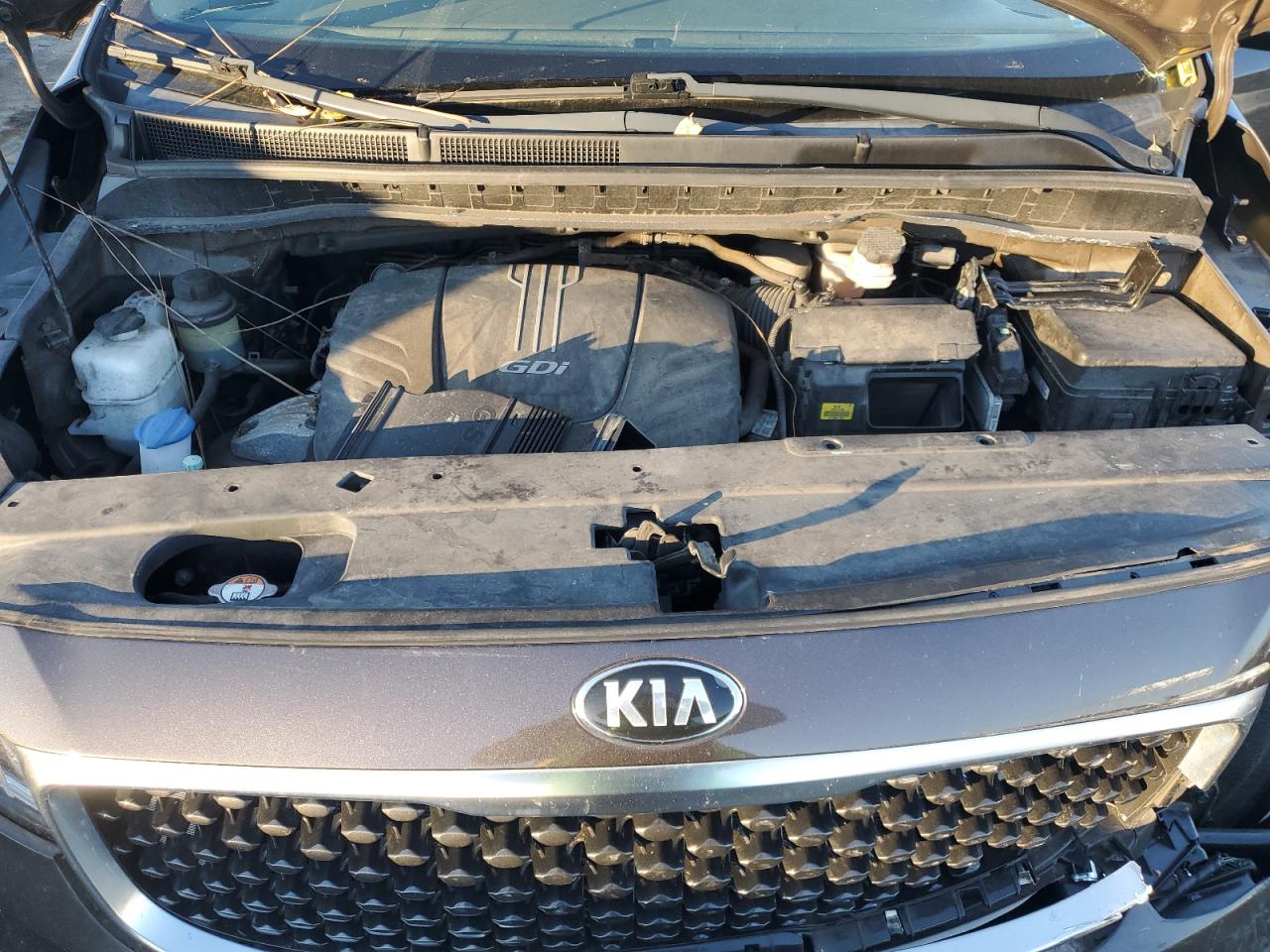 2017 KIA Sedona VIN KNDMB5C17H6335424 Copart auction photo, front end / side damage thumbnail 12