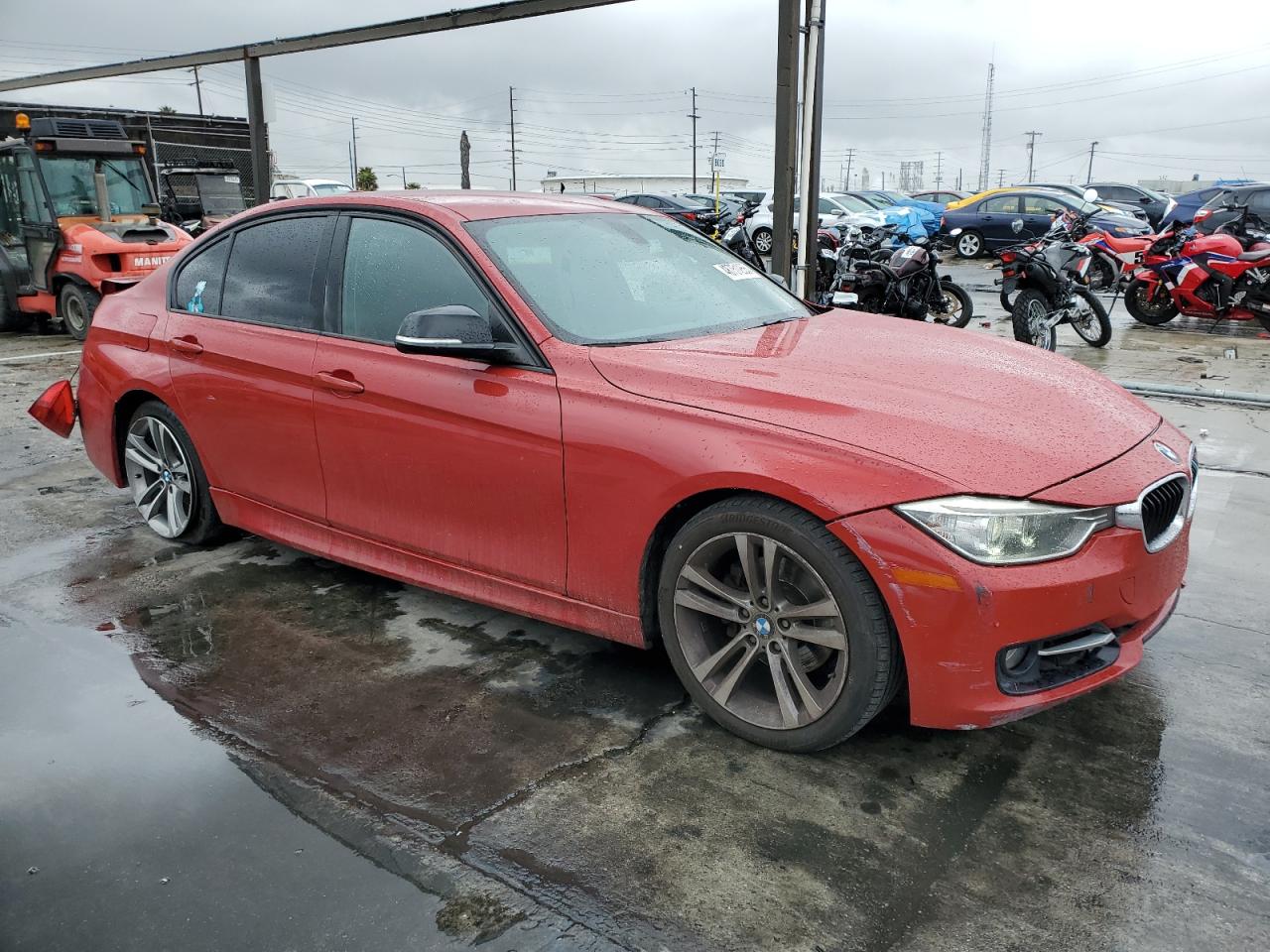 2013 BMW 3er VIN WBA3A5C52DF602655 Copart auction photo, rear end / all over damage thumbnail 4