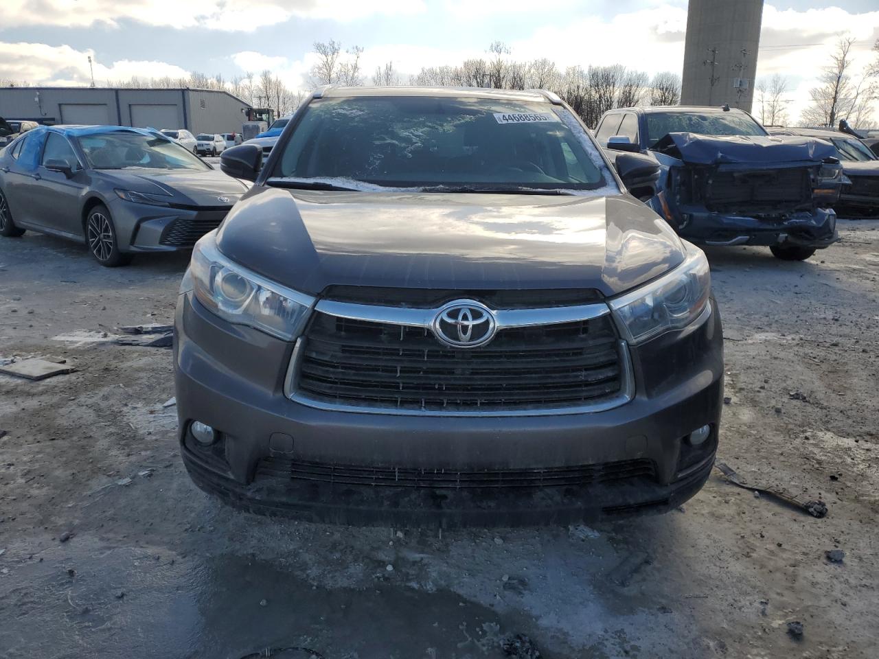 2015 Toyota Highlander VIN 5TDJKRFH7FS171401 Copart auction photo, all over damage thumbnail 5