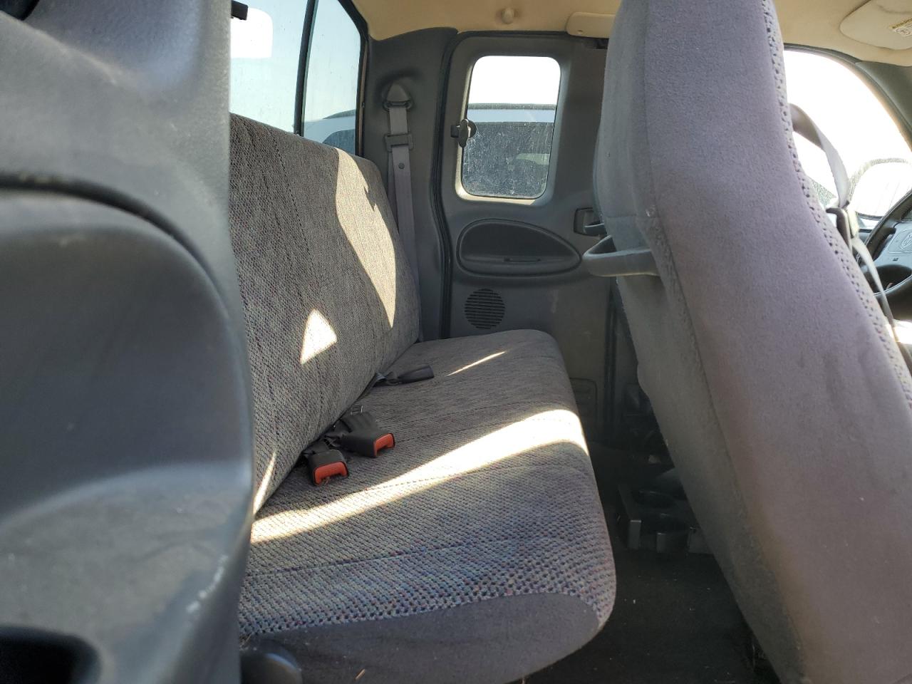 1999 Dodge RAM VIN 1B7HF13Y9XJ530433 Copart auction photo, rear end damage thumbnail 10