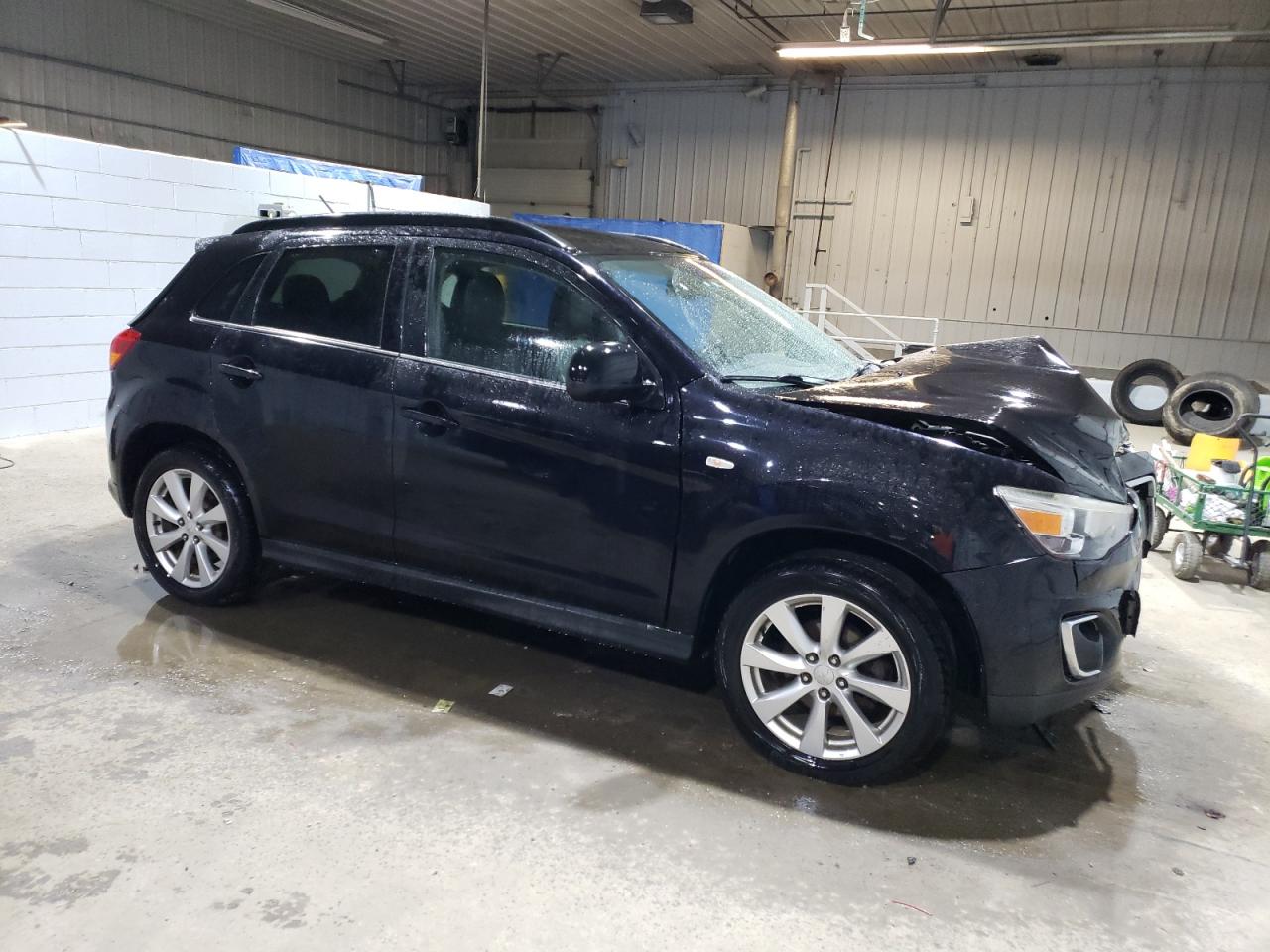 2013 Mitsubishi Outlander VIN 4A4AR4AU9DE003984 Copart auction photo, front end / minor dent/scratches damage thumbnail 4