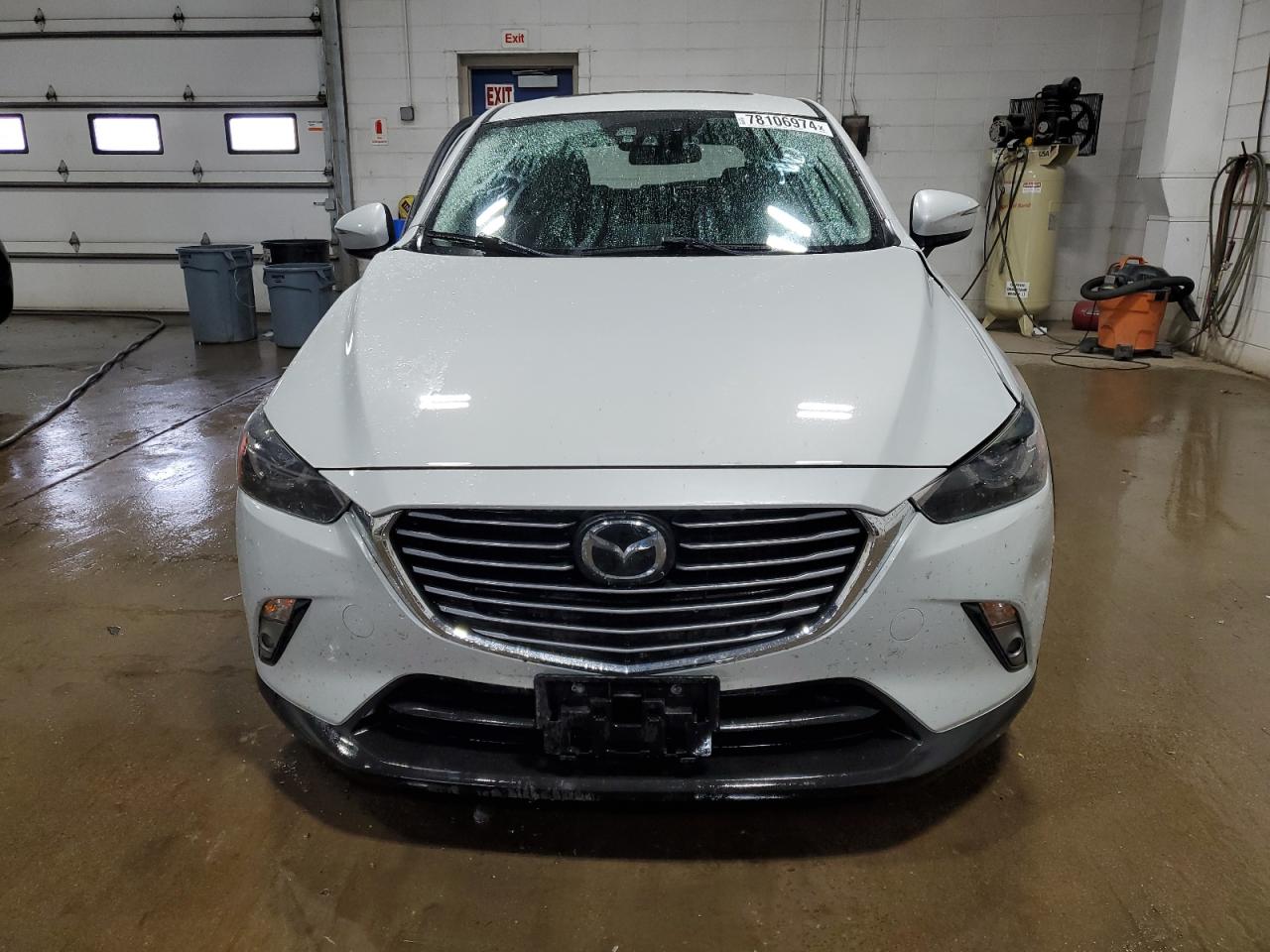 2016 Mazda CX-3 VIN JM1DKBD70G0104514 Copart auction photo, front end / side damage thumbnail 5