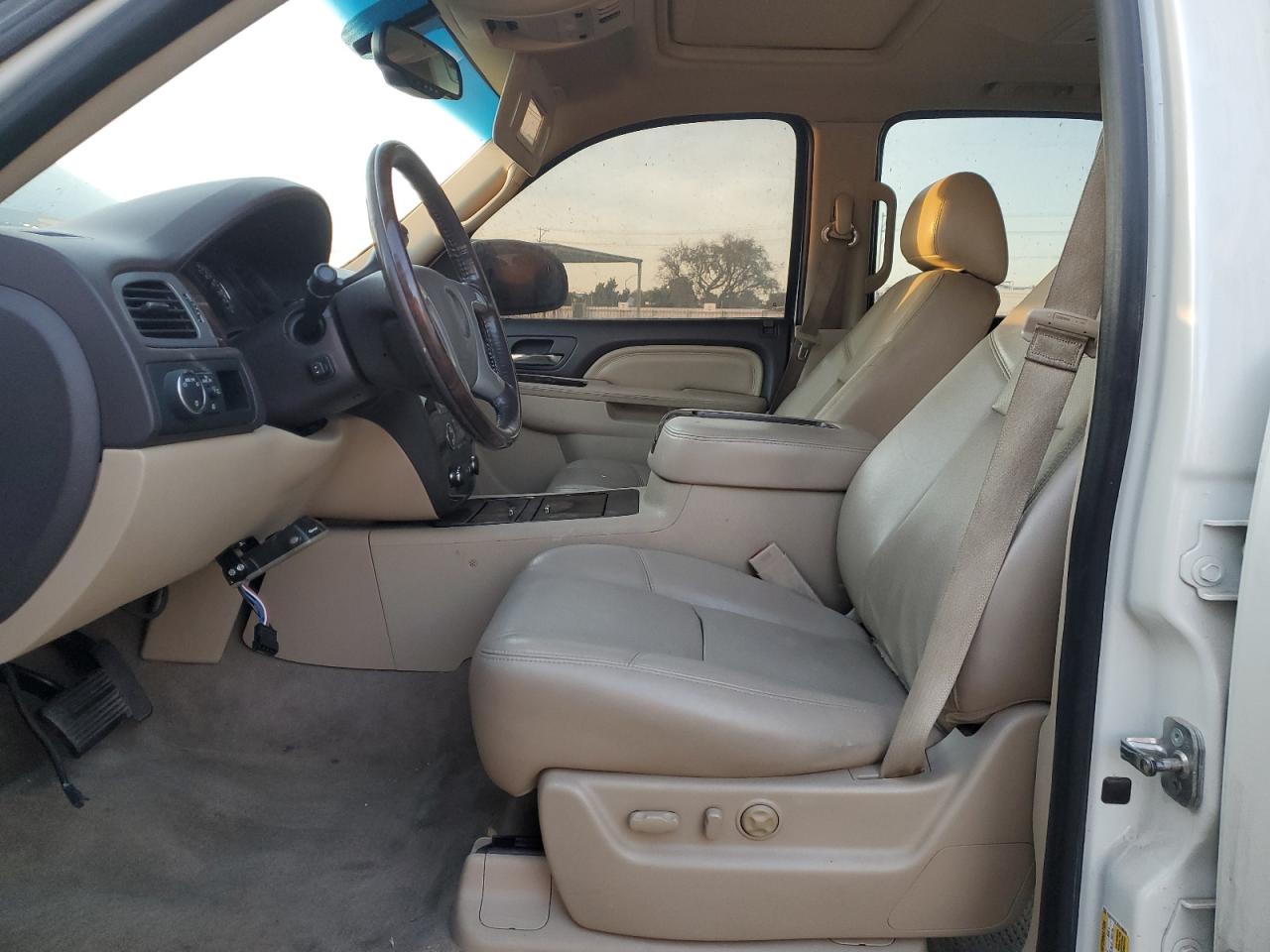 2014 GMC Yukon VIN 1GKS1EEF7ER180648 Copart auction photo, minor dent/scratches damage thumbnail 7