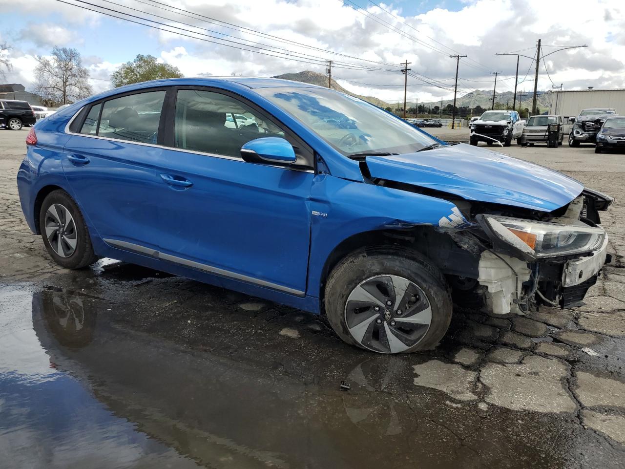 2018 Hyundai IONIQ VIN KMHC75LC8JU098437 Copart auction photo, front end / side damage thumbnail 4
