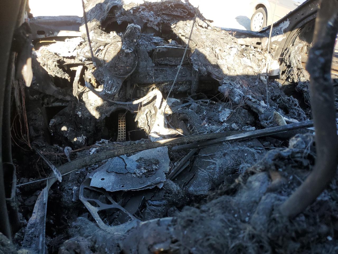 2021 Mercedes-Benz GLE VIN 4JGFD6BB0MA467978 Copart auction photo, burn damage thumbnail 8