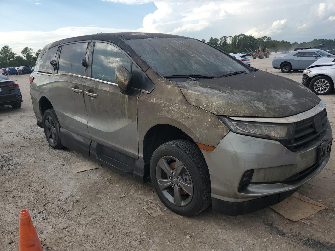 2022 Honda Odyssey VIN 5FNRL6H59NB046601 Copart auction photo, burn damage thumbnail 4
