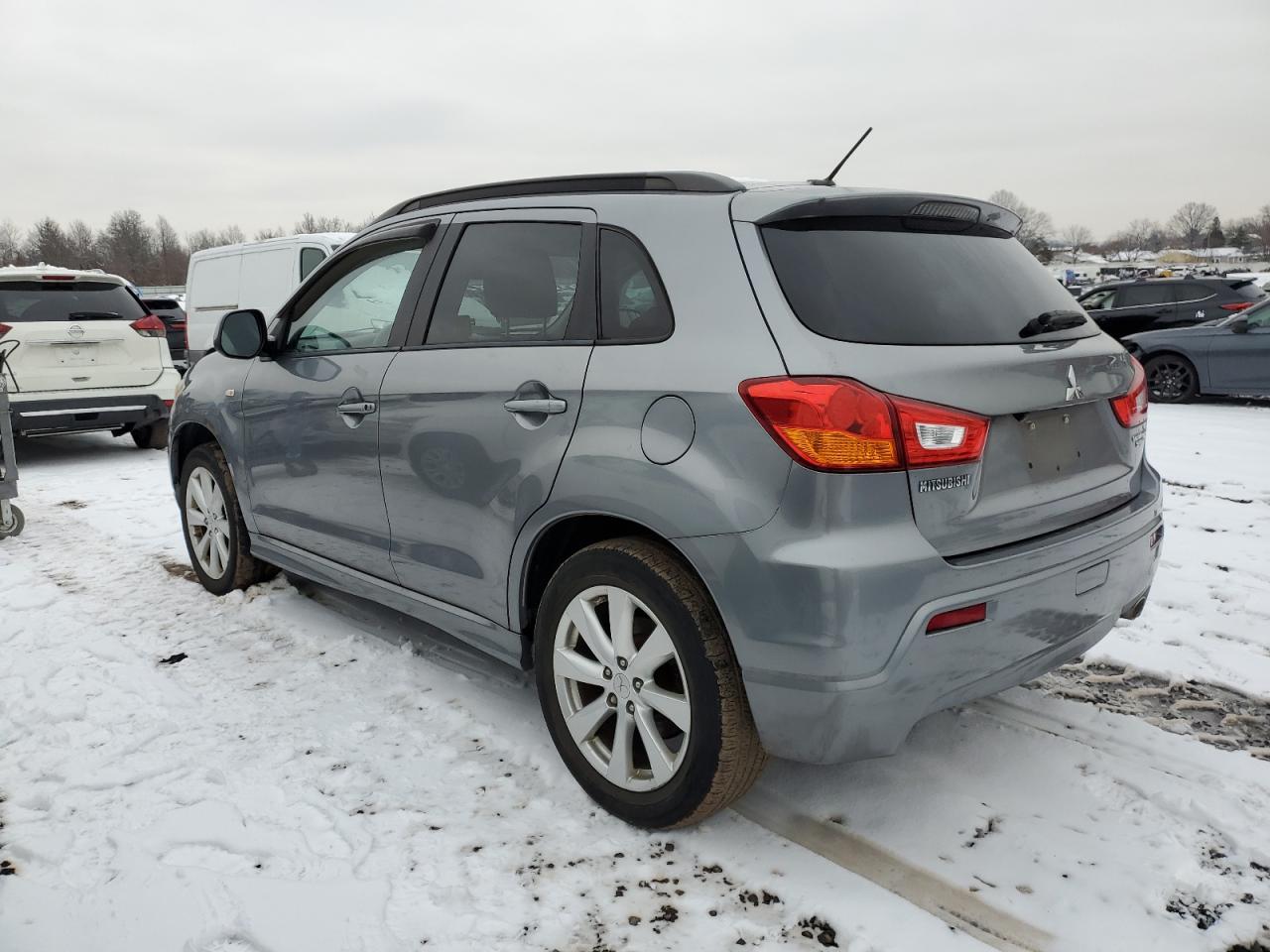 2012 Mitsubishi Outlander VIN JA4AR4AU0CZ004594 Copart auction photo, minor dent/scratches / normal wear damage thumbnail 2