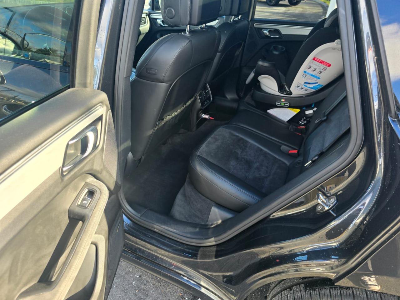 2017 Porsche Macan VIN WP1AG2A56HLB51360 Copart auction photo, normal wear damage thumbnail 6