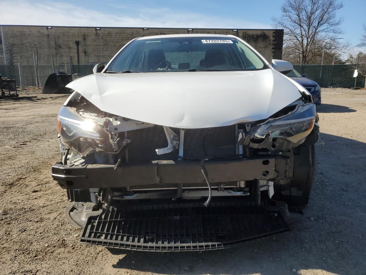 2018 Toyota Corolla VIN 2T1BURHE7JC067638 Copart auction photo, front end / minor dent/scratches damage thumbnail 5