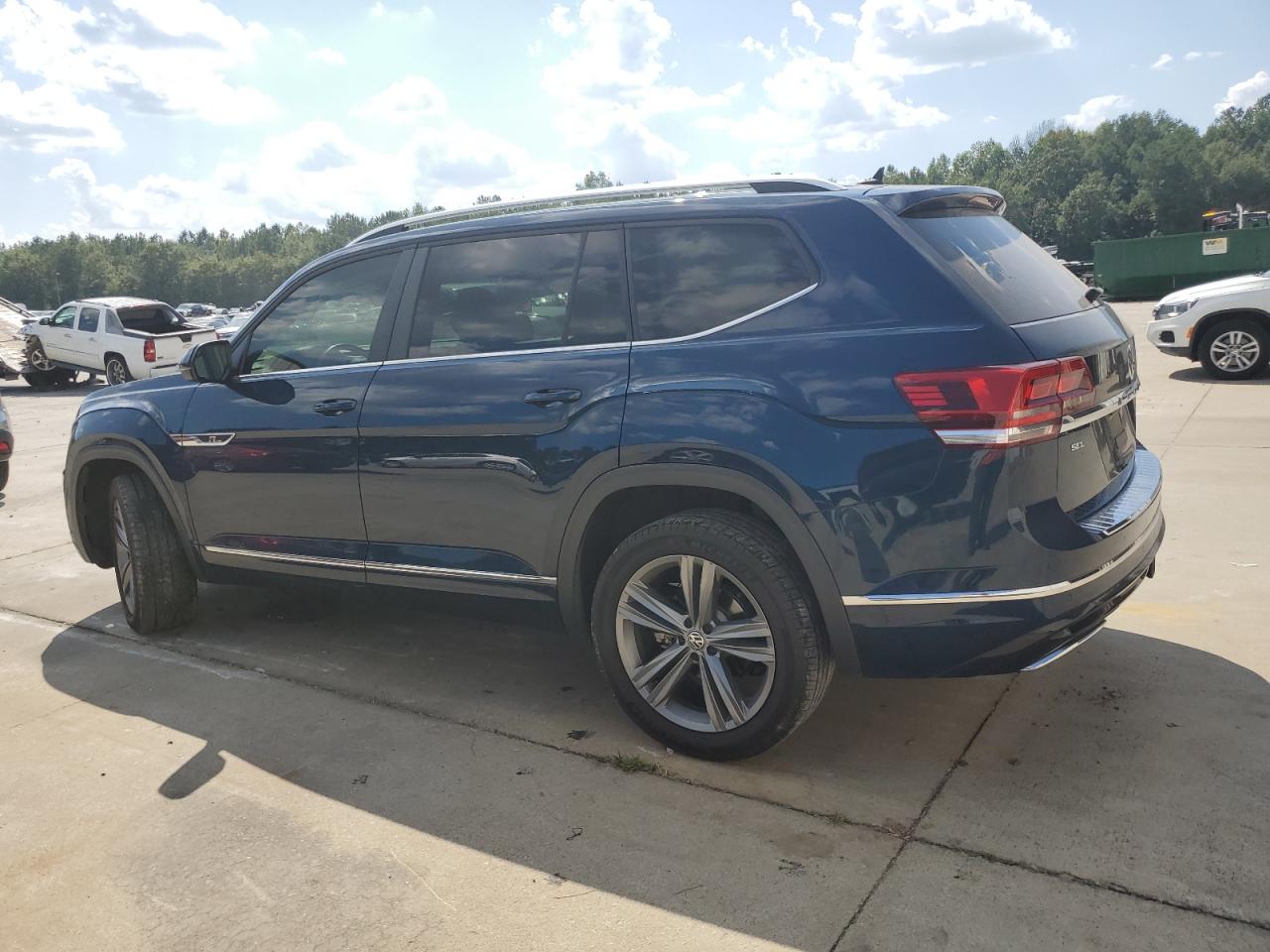2018 Volkswagen Atlas VIN 1V2SR2CAXJC574554 Copart auction photo, side damage thumbnail 2
