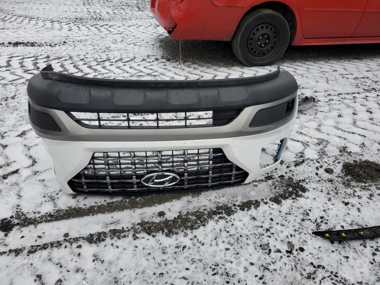 2021 Hyundai Venue VIN KMHRC8A38MU086979 Copart auction photo, front end damage thumbnail 13