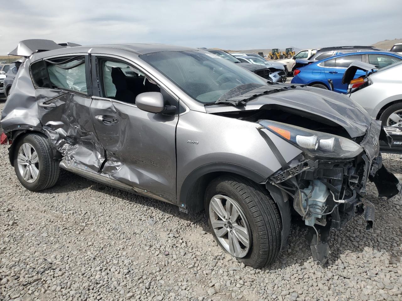 2018 KIA Sportage VIN KNDPMCACXJ7316009 Copart auction photo, all over damage thumbnail 4