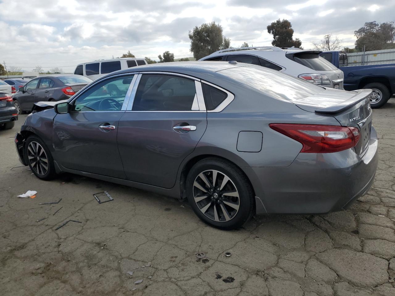 2018 Nissan Altima VIN 1N4AL3AP2JC150268 Copart auction photo, front end damage thumbnail 2