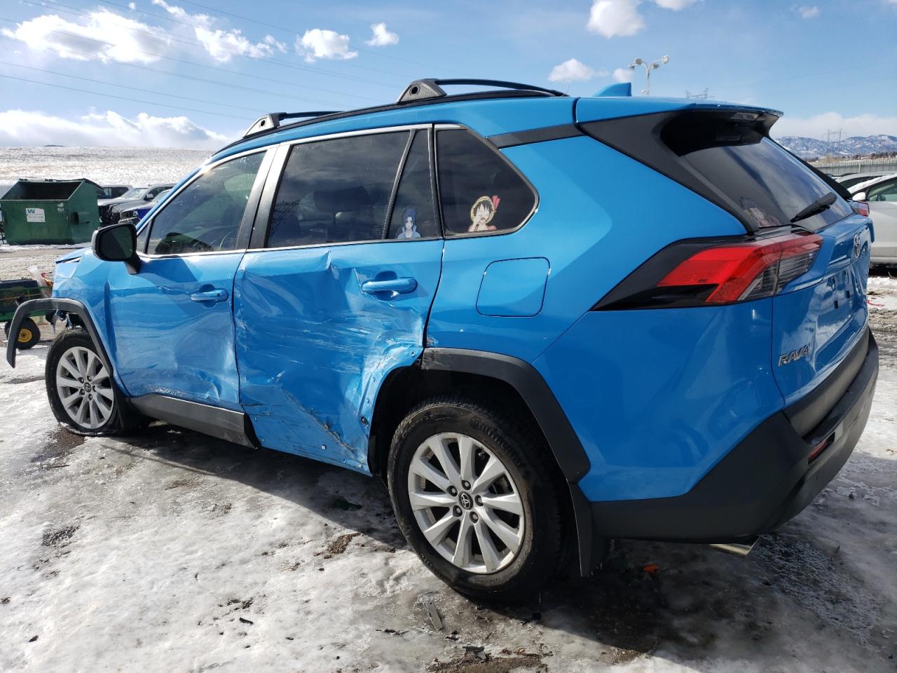 2019 Toyota RAV 4 VIN JTMF1RFVXKJ014211 Copart auction photo, front end / rollover damage thumbnail 2