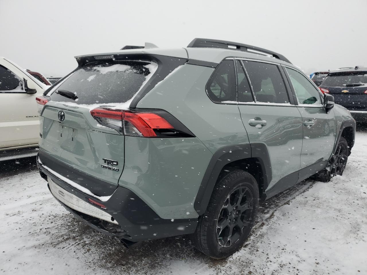 2021 Toyota RAV 4 VIN 2T3S1RFV2MW206919 Copart auction photo, side damage thumbnail 3