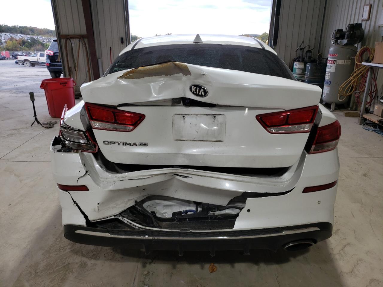 2020 KIA Optima VIN 5XXGT4L31LG412921 Copart auction photo, rear end damage thumbnail 6