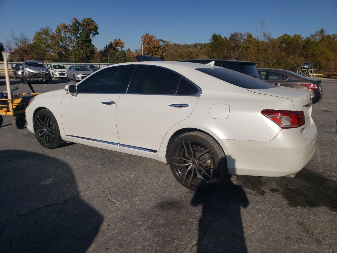 2010 Lexus ES VIN JTHBK1EG4A2405359 Copart auction photo, side / front end damage thumbnail 2