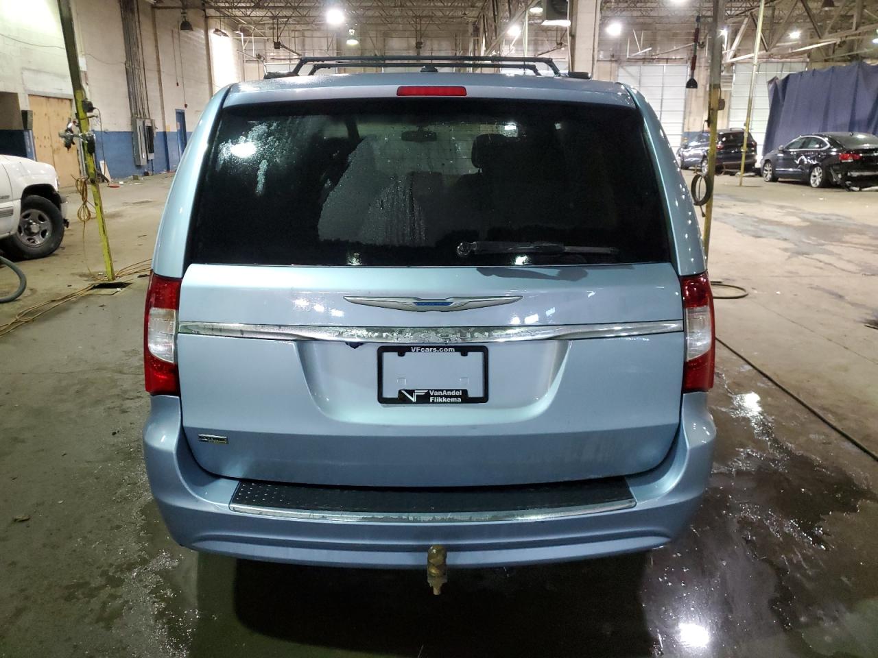 2013 Chrysler Town & Country VIN 2C4RC1BG2DR669574 Copart auction photo, side damage thumbnail 6