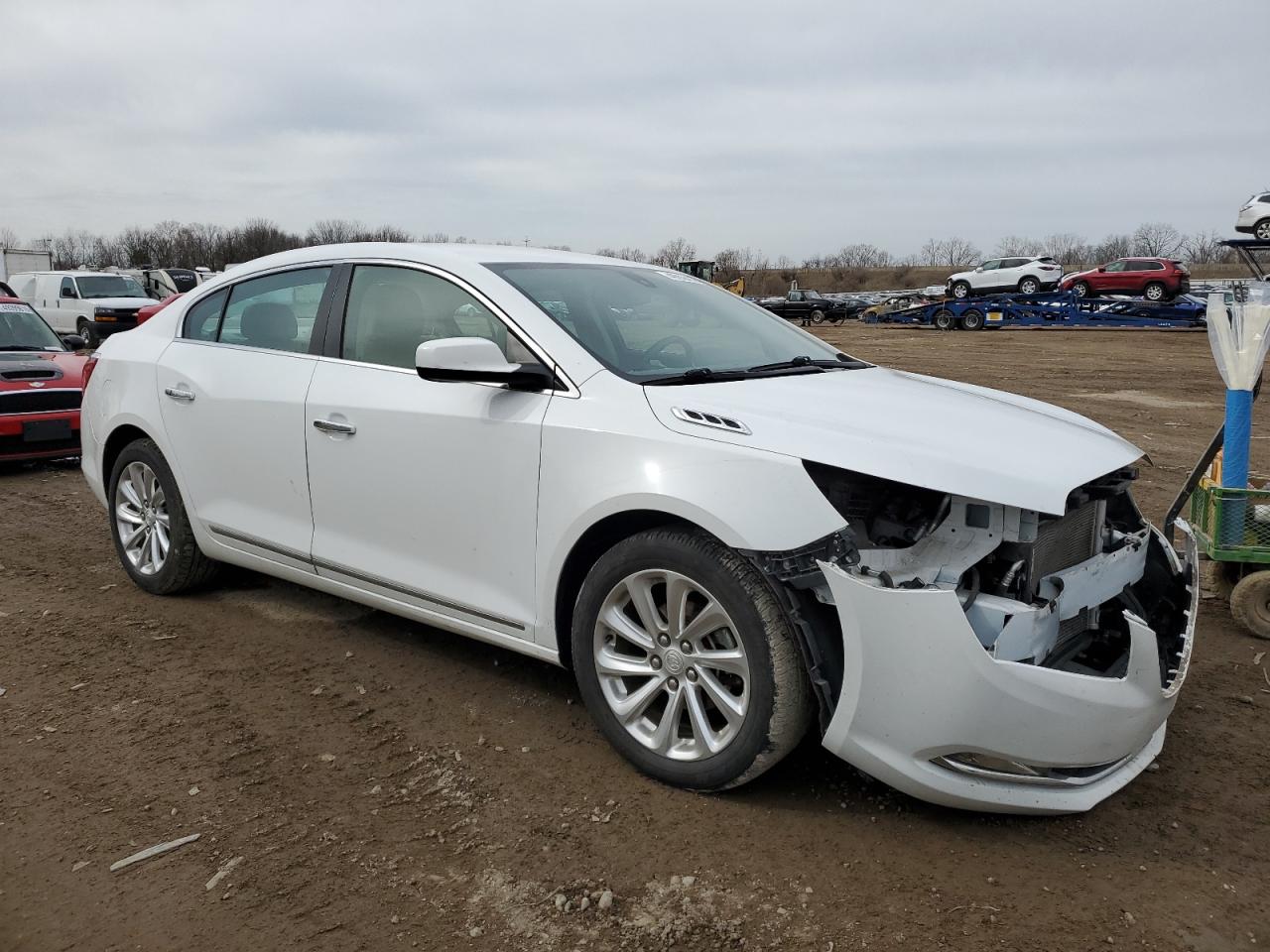 2015 Buick LaCrosse VIN 1G4GA5G33FF224552 Copart auction photo, front end / minor dent/scratches damage thumbnail 4