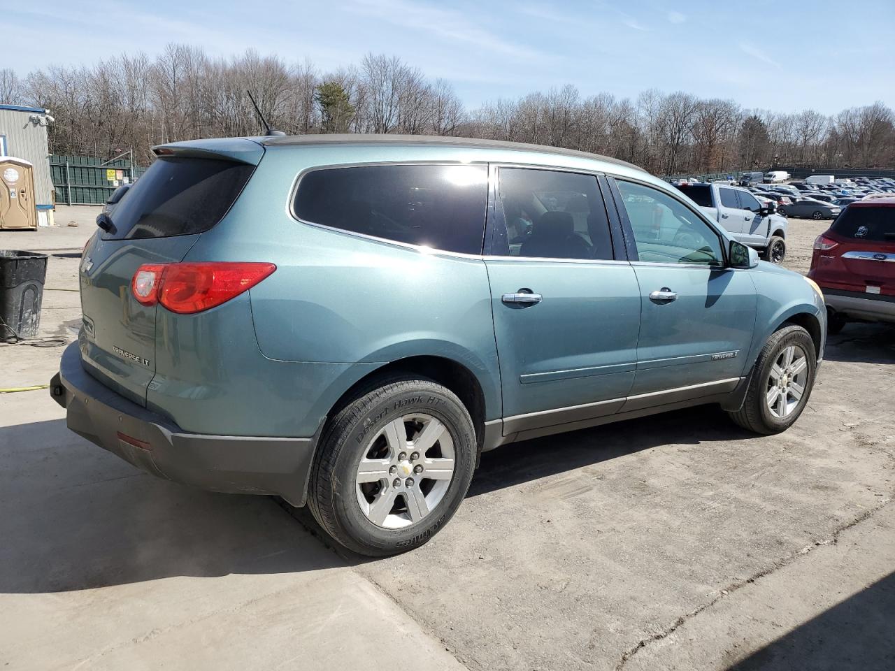 2009 Chevrolet Traverse VIN 1GNEV23DX9S155763 Copart auction photo, side damage thumbnail 3