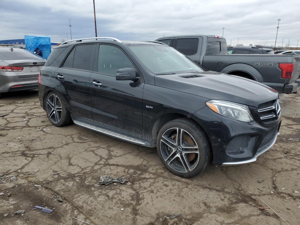 2018 Mercedes-Benz GLE VIN 4JGDA6EB8JB004763 Copart auction photo, side / rear end damage thumbnail 4