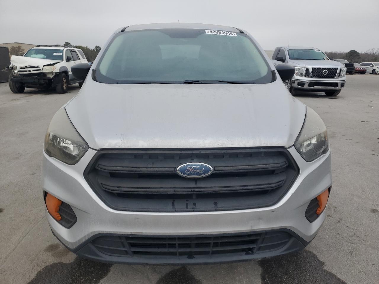2018 Ford Escape VIN 1FMCU0F71JUB55443 Copart auction photo, minor dent/scratches damage thumbnail 5