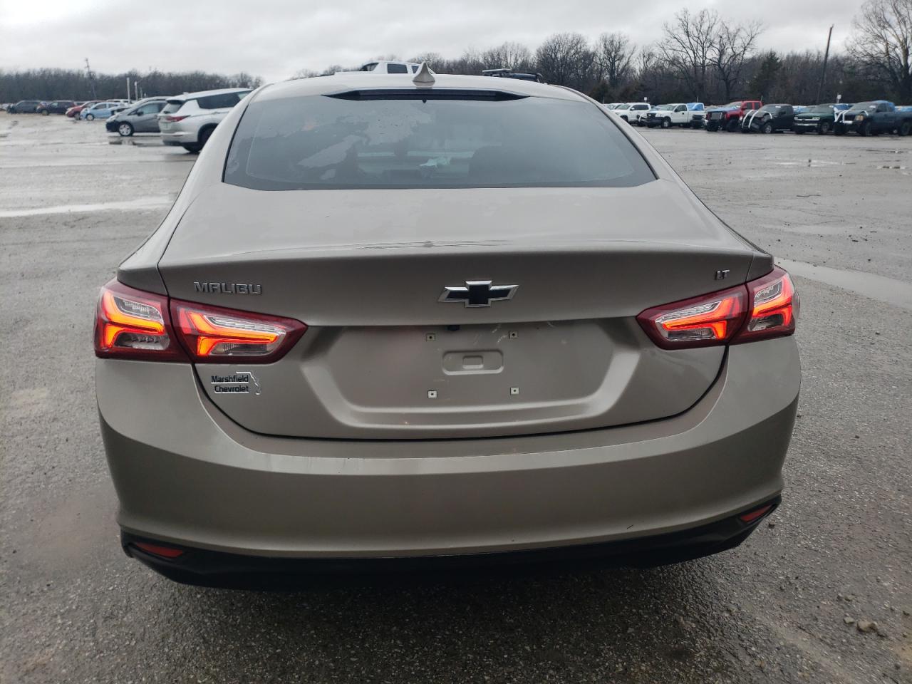 2022 Chevrolet Malibu VIN 1G1ZD5ST3NF134482 Copart auction photo, front end / hail damage thumbnail 6