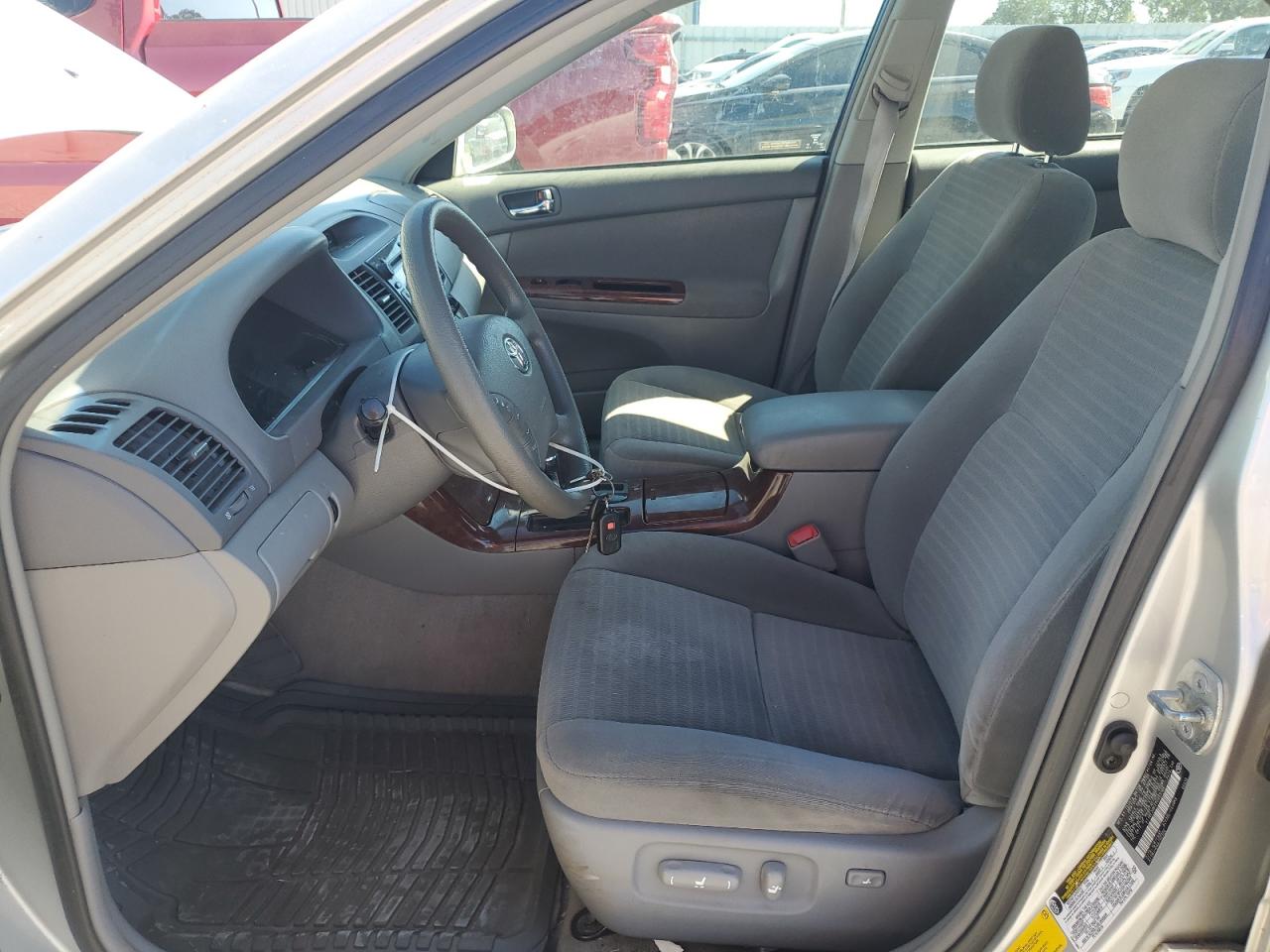2005 Toyota Camry VIN 4T1BE30KX5U053166 Copart auction photo, front end damage thumbnail 7