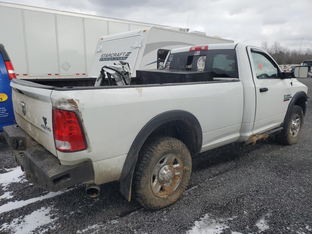 2016 RAM 3500 VIN 3C63R3AL0GG202900 Copart auction photo, side / front end damage thumbnail 3