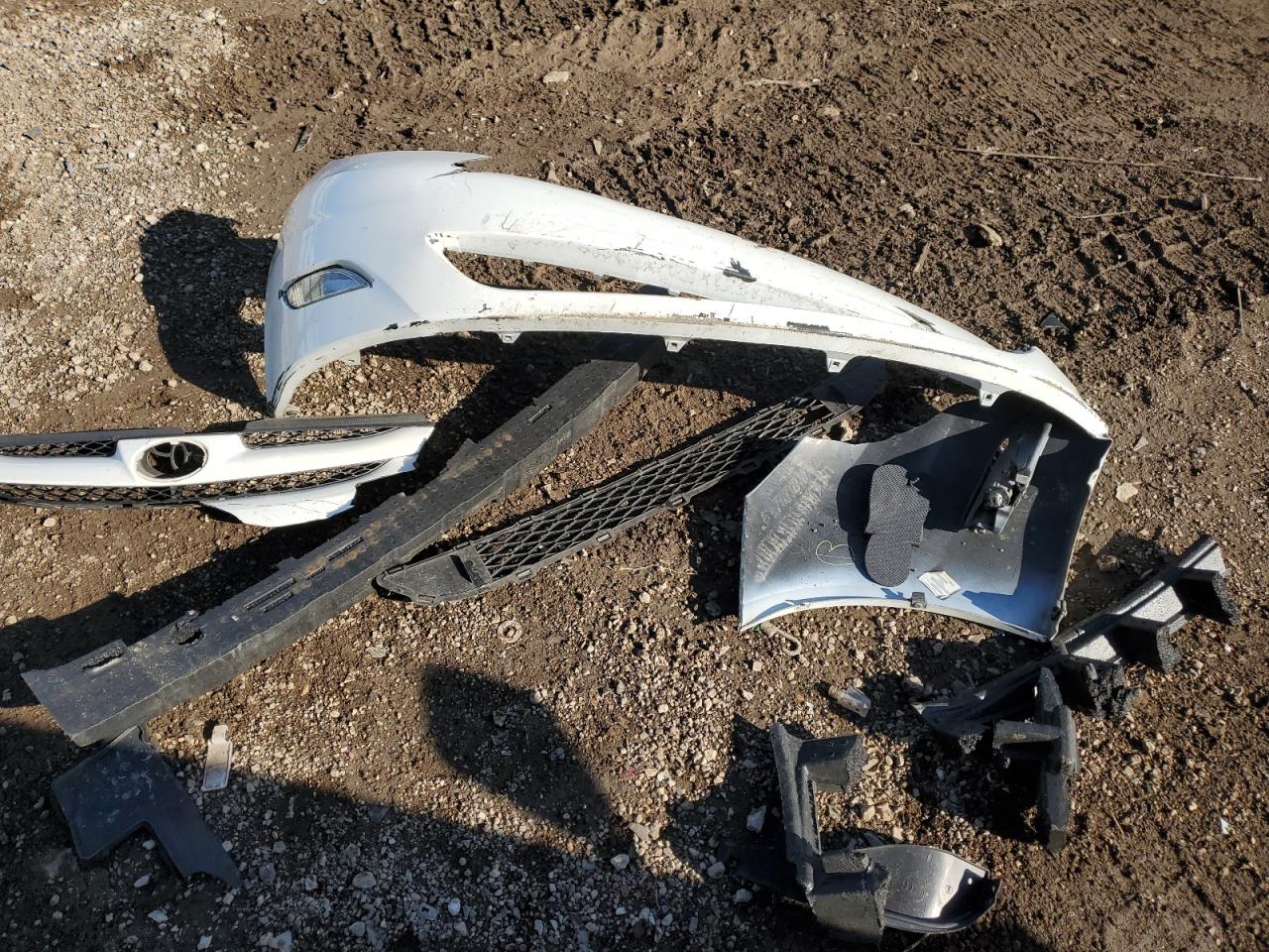 2010 Toyota Sienna VIN 5TDYK4CC4AS303145 Copart auction photo, front end damage thumbnail 15