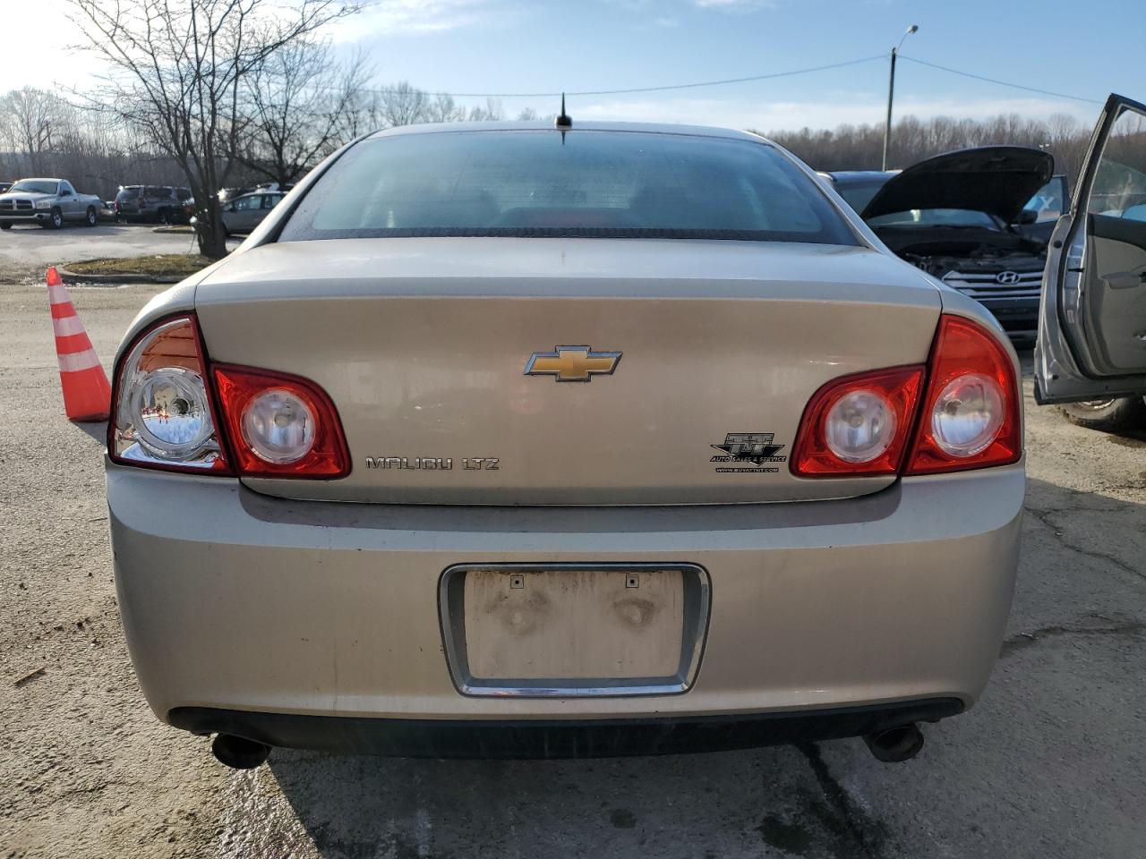 2011 Chevrolet Malibu VIN 1G1ZE5E79BF376670 Copart auction photo, front end damage thumbnail 6