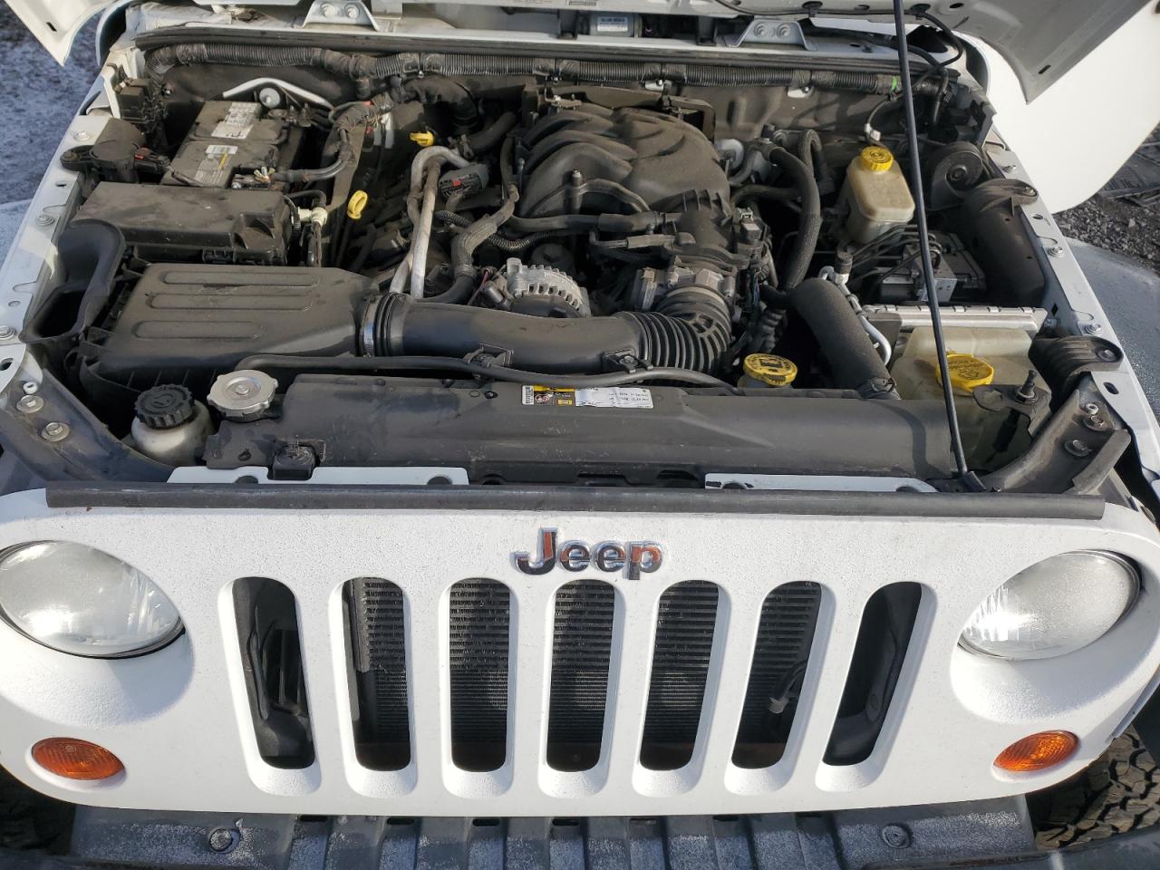 2013 Jeep Wrangler VIN 1C4BJWFG0DL639187 Copart auction photo, water/flood damage thumbnail 13