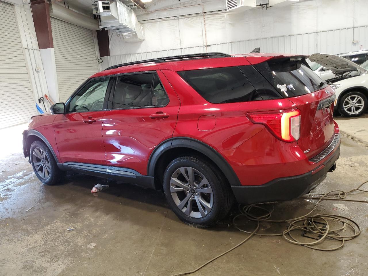 2021 Ford Explorer VIN 1FMSK8DH4MGC04827 Copart auction photo, front end damage thumbnail 2