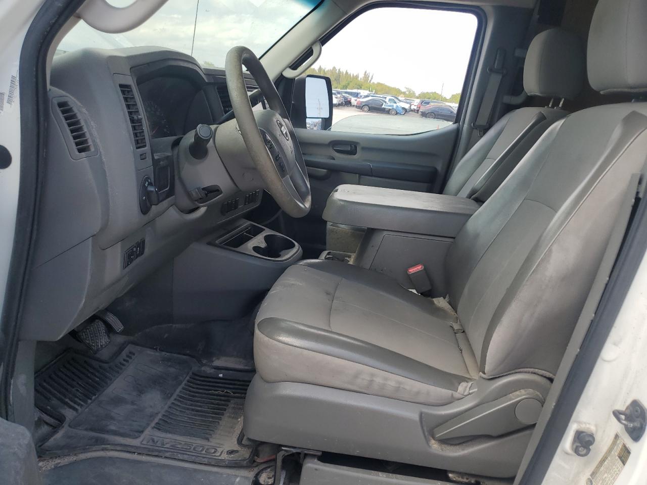 2015 Nissan NV VIN 1N6BF0LYXFN806008 Copart auction photo, front end damage thumbnail 7