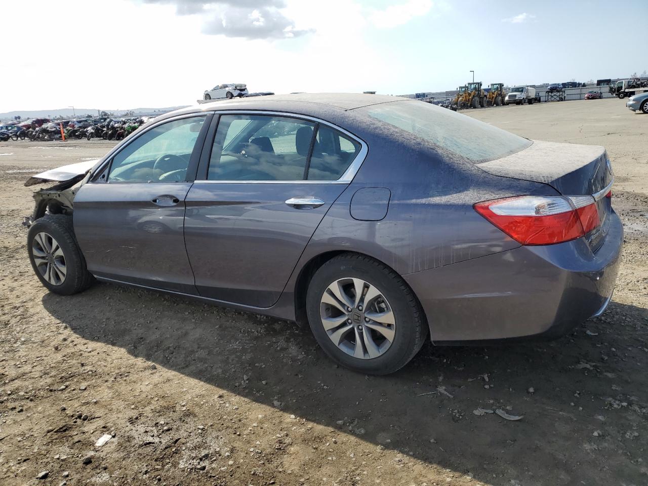 2015 Honda Accord VIN 1HGCR2F37FA175303 Copart auction photo, front end damage thumbnail 2