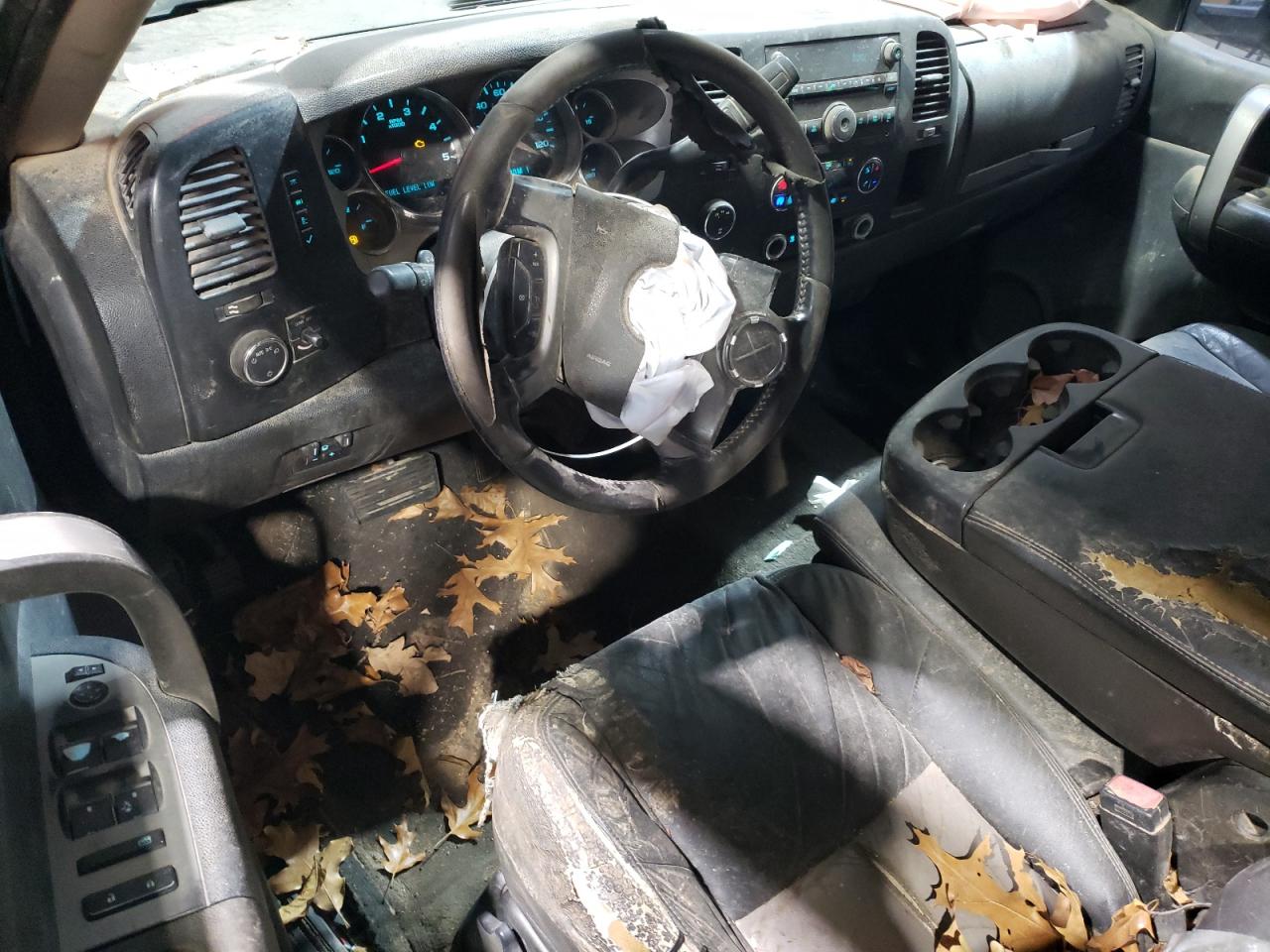 2009 Chevrolet Silverado VIN 1GCHK536X9F176154 Copart auction photo, side / minor dent/scratches damage thumbnail 8